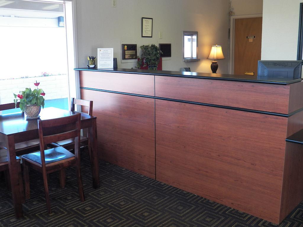 Super 8 By Wyndham Fort Bragg Luaran gambar