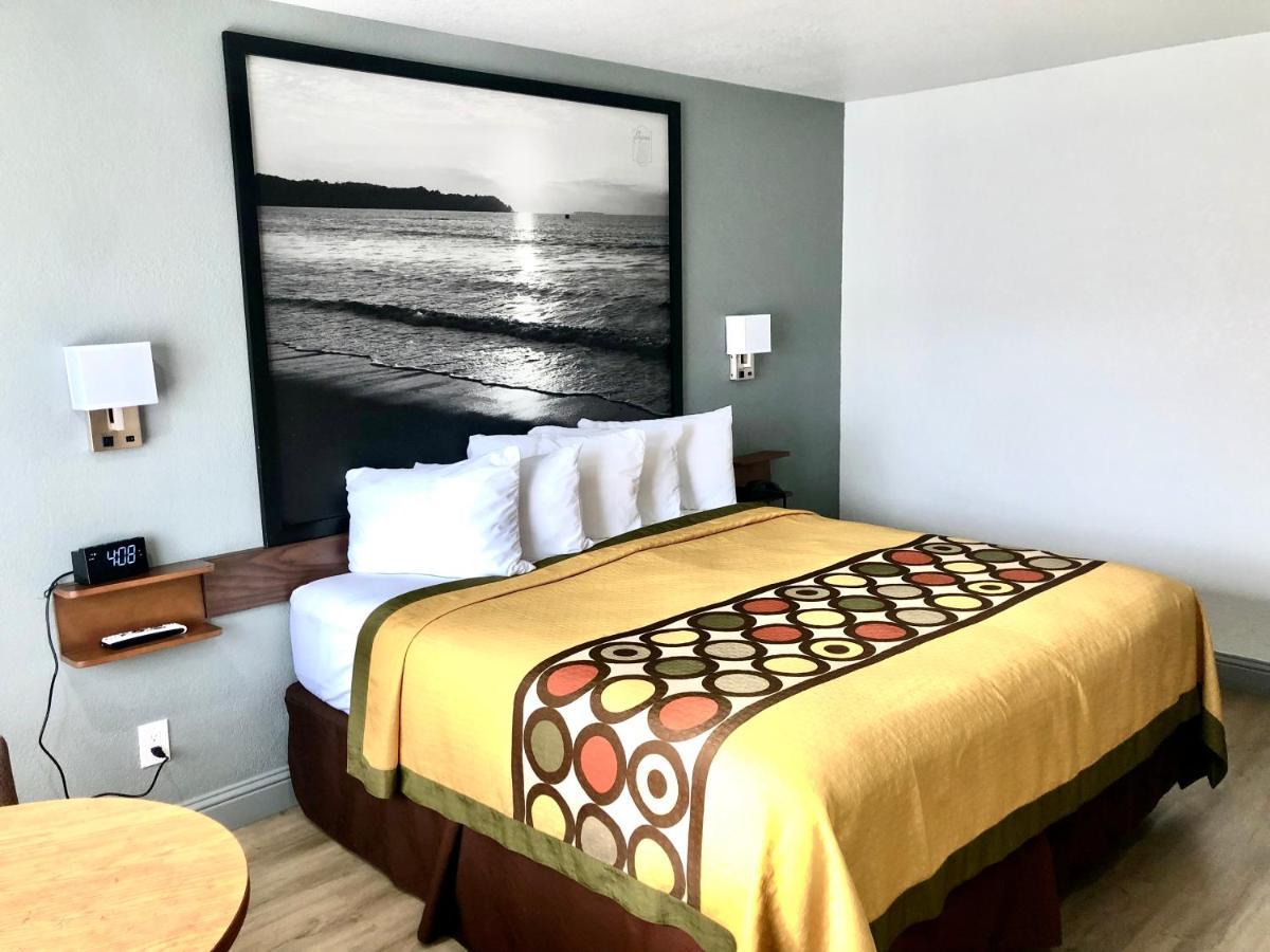 Super 8 By Wyndham Fort Bragg Luaran gambar