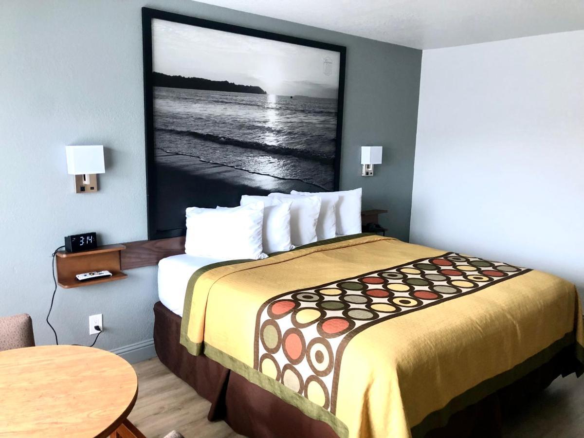 Super 8 By Wyndham Fort Bragg Luaran gambar