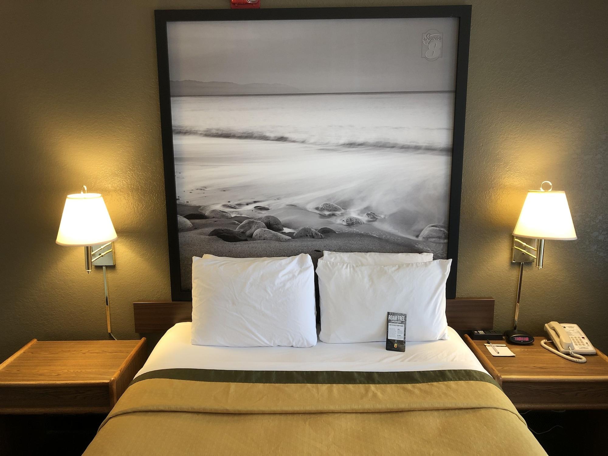 Super 8 By Wyndham Fort Bragg Luaran gambar