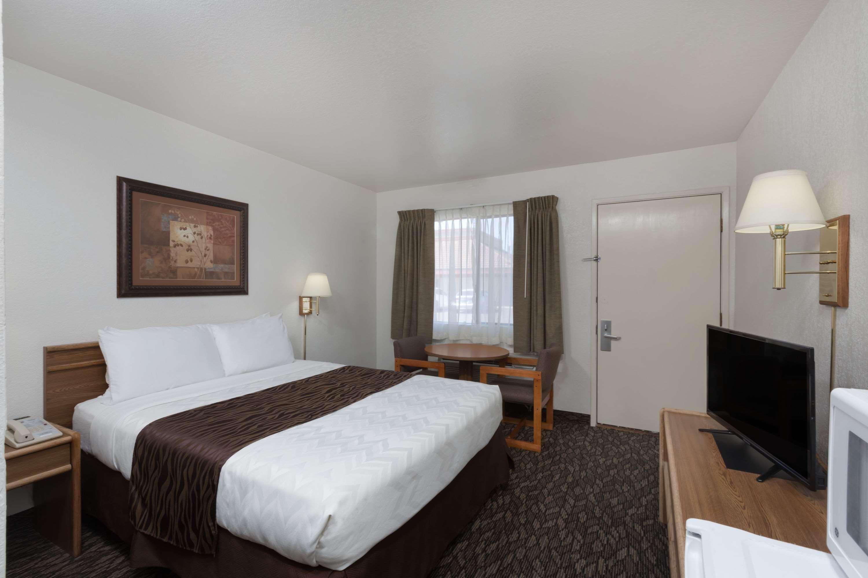 Super 8 By Wyndham Fort Bragg Luaran gambar