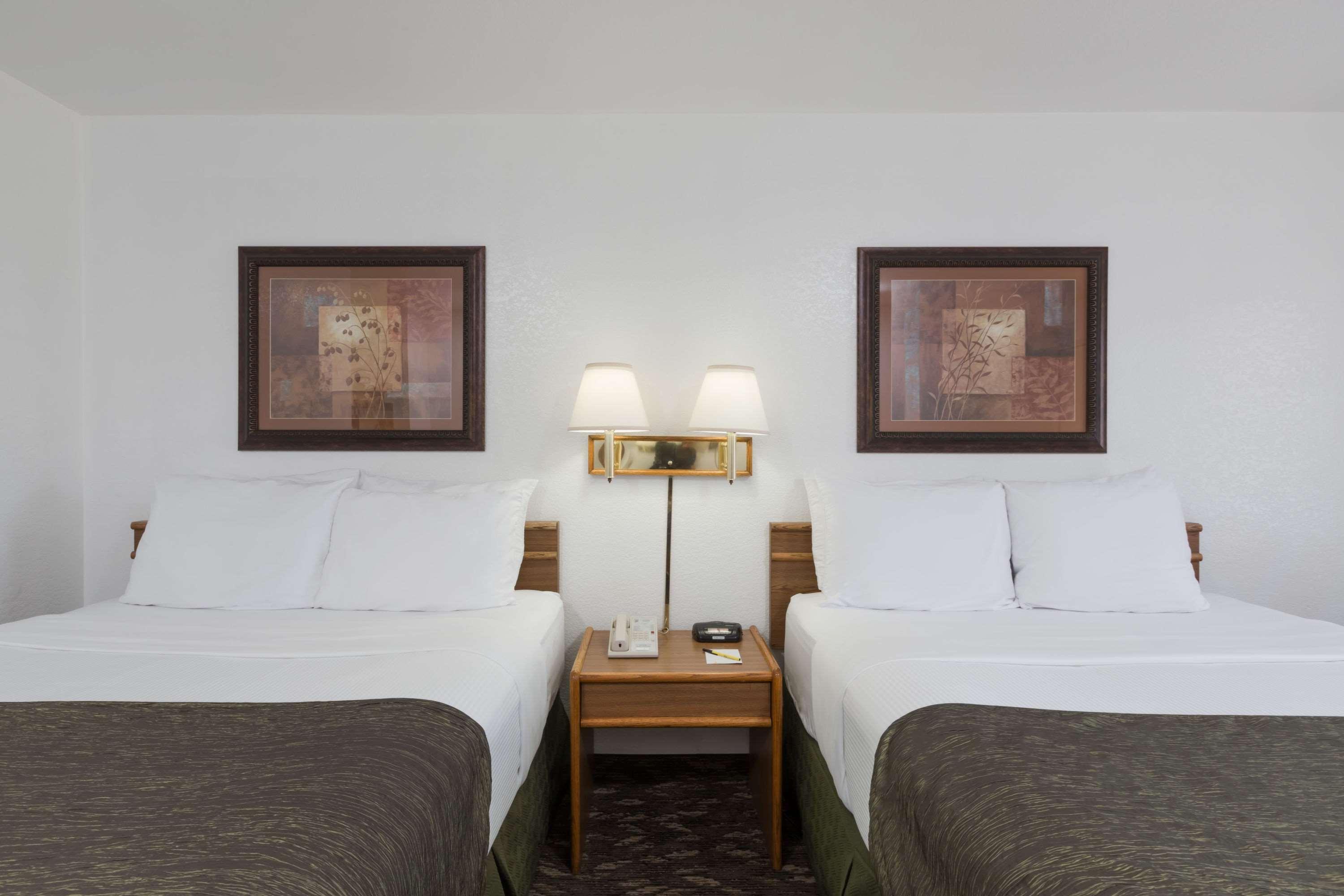 Super 8 By Wyndham Fort Bragg Luaran gambar