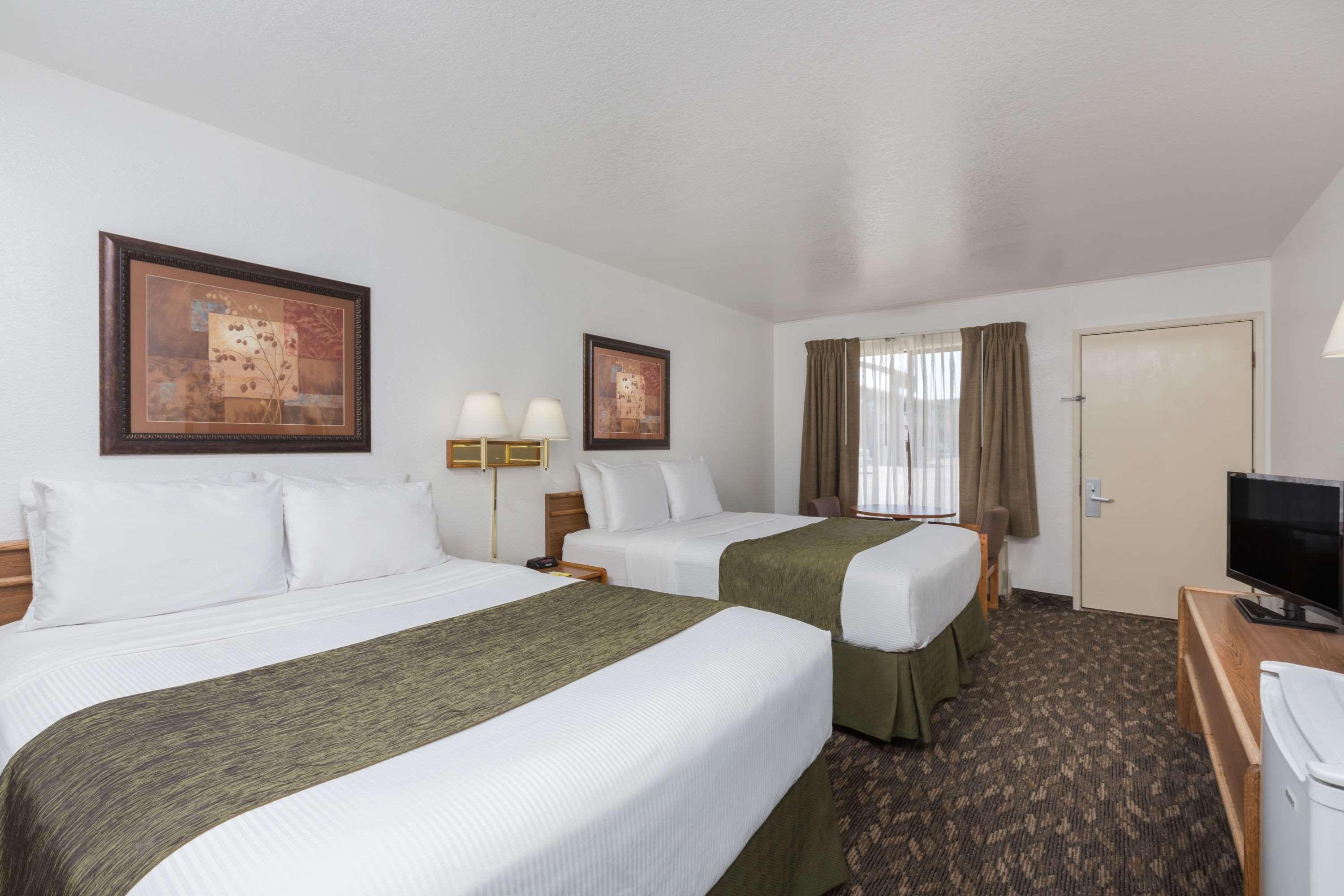 Super 8 By Wyndham Fort Bragg Luaran gambar